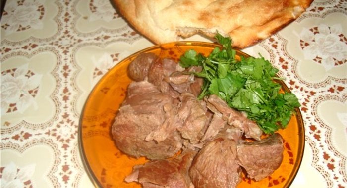 Баранина отварная по-армянски