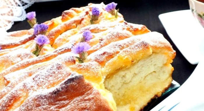 Дрожжевой пирог с повидлом