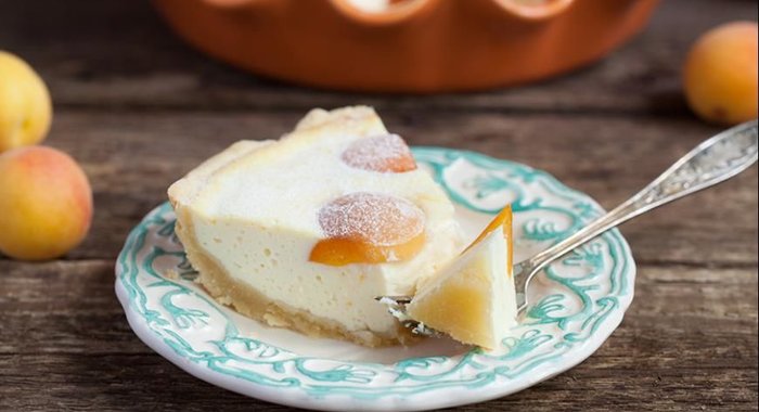 Творожный пирог с абрикосами