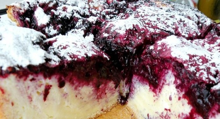 Пироги со свежей смородиной