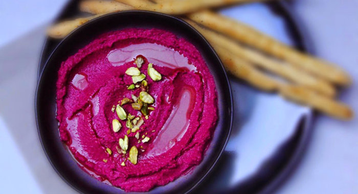 Хумус со свеклой