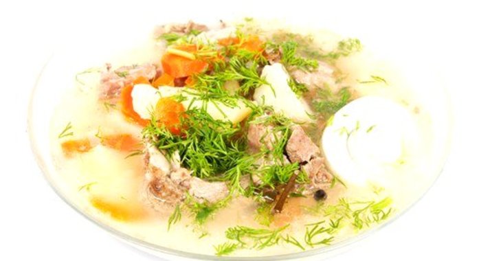 Суп «Чихиртма» из баранины с кинзой и яичным соусом