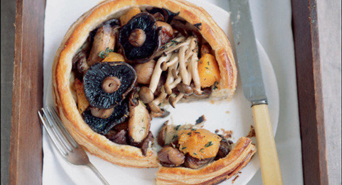 Слоеный пирог с грибами