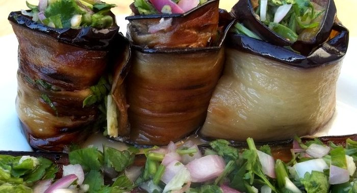 Баклажаны с зеленью