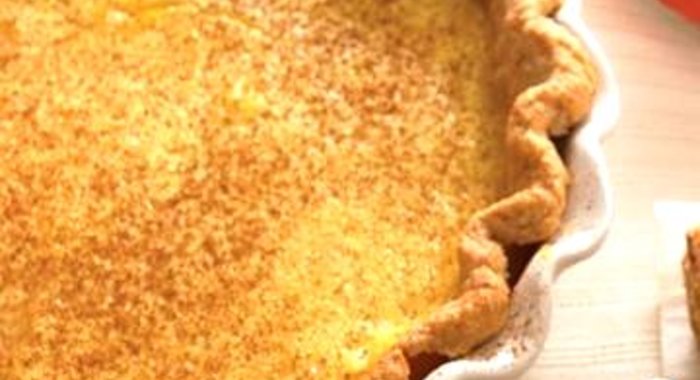 Пирог с коричным заварным кремом