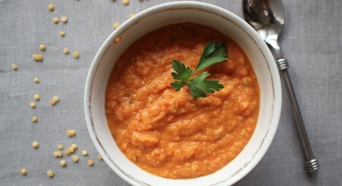 Суп из чечевицы и помидоров