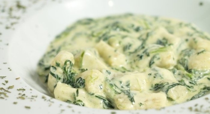 Галушки со сметаной и зеленью