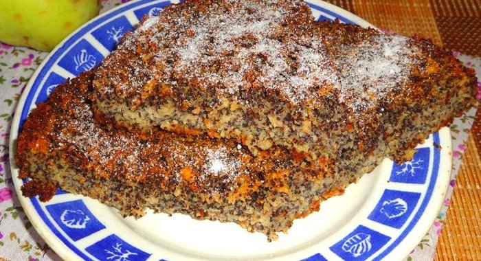 Пирог с яблоками и маком