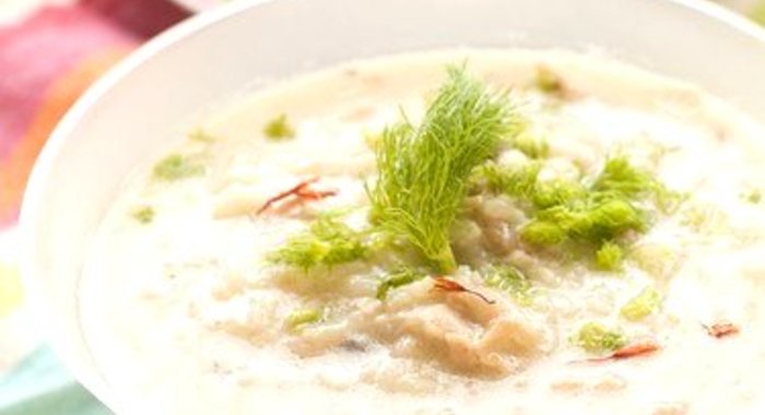 Тайский куриный суп с кокосовым молоком и лимонной травой