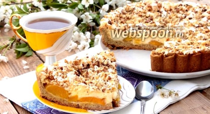 Пирог с пудинговой заливкой и орехами