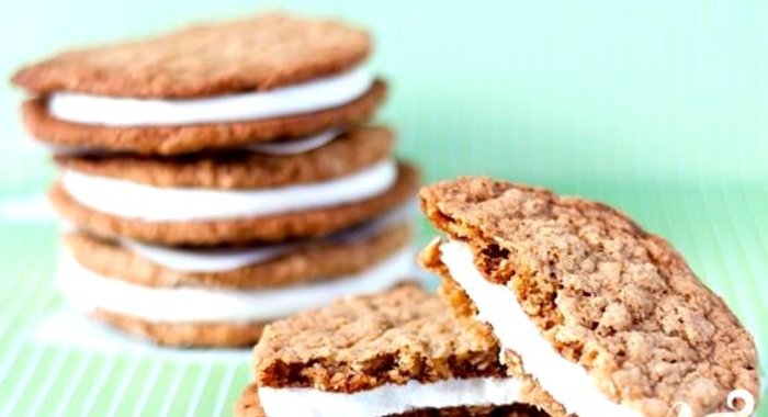 Овсяное печенье с зефирной начинкой