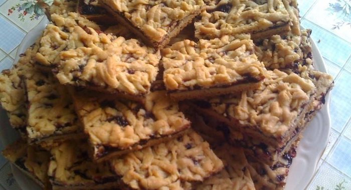 Пирог песочный с вареньем