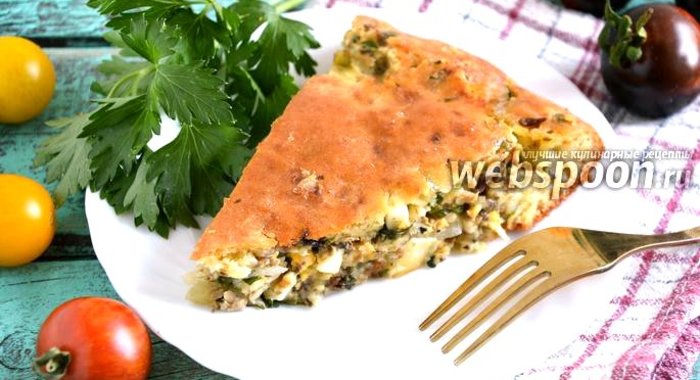 Кефирный пирог с сардинами, яйцом и зеленью