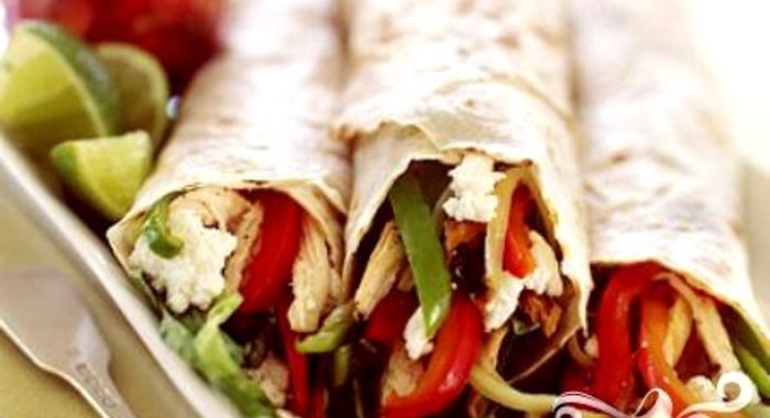 Бурито с курицей и болгарским перцем