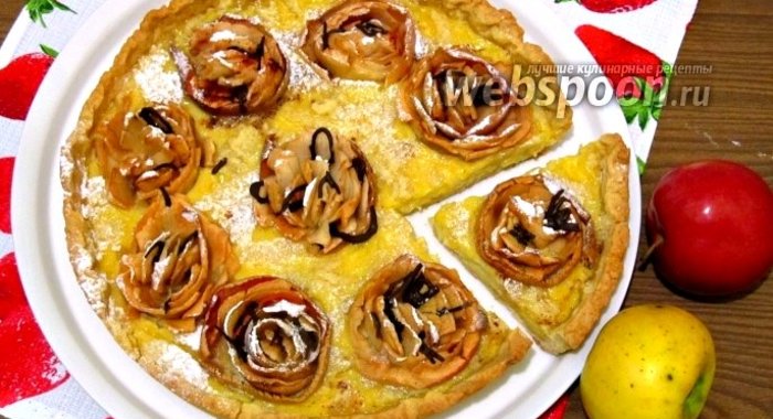 Пирог с яблочными розами