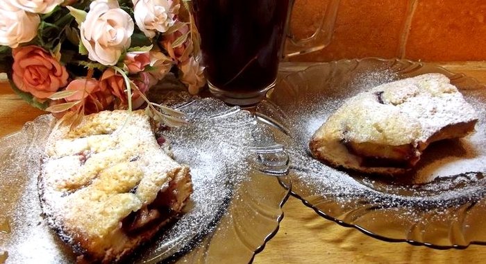 Нежный сливовый пирог