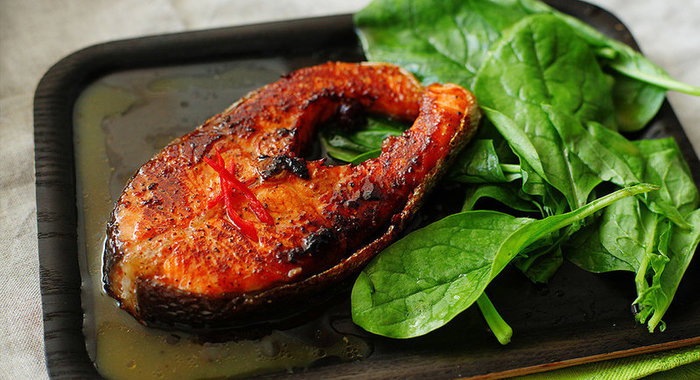 Острый лосось с апельсиновым соусом за 30 минут