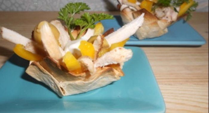 Корзиночки с куриным салатом