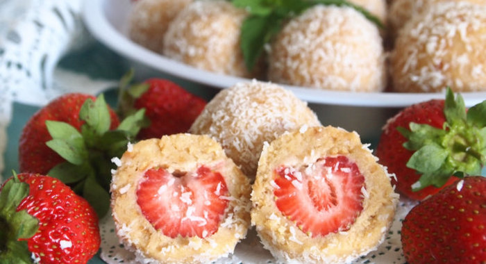 Свинина, тушенная с ананасами