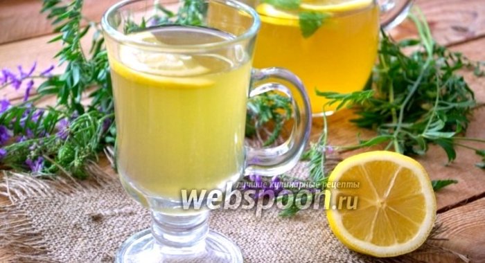 Домашний лимонад с зелёным чаем и мятой