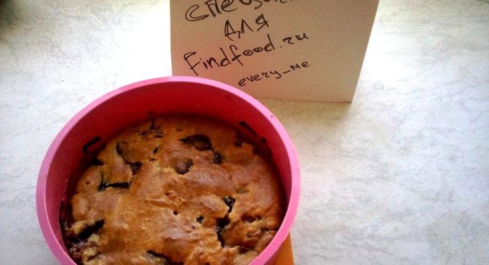 Ливанский пирог со сливами