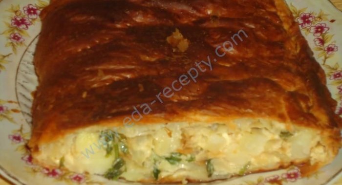 Пирог с картошкой и луком и сыром в духовке