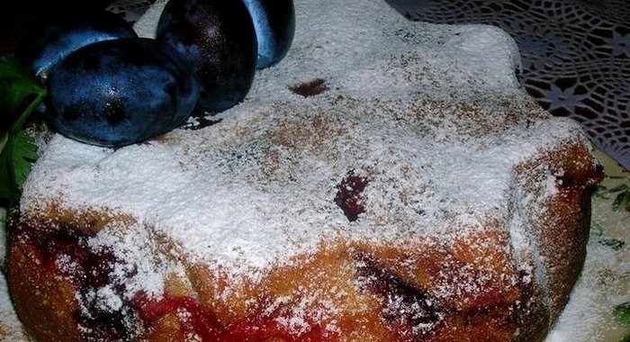 Сливовый пирог на скорую руку