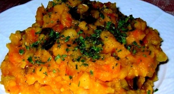 Гороховая каша с мясом в мультиварке