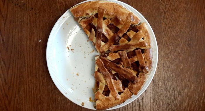 Пирог с курагой