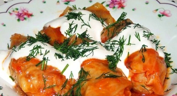 Голубцы в капустных листьях