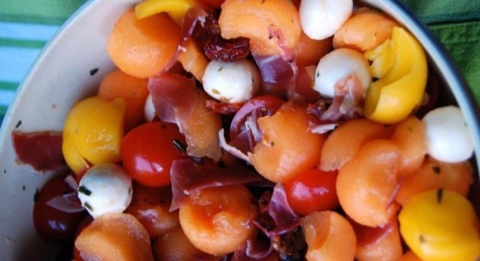 Летний экзотический салат