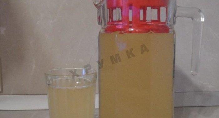 Имбирный лимонад с яблоками и лимонами