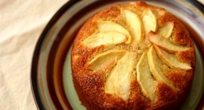 Яблочно-кокосовый пирог