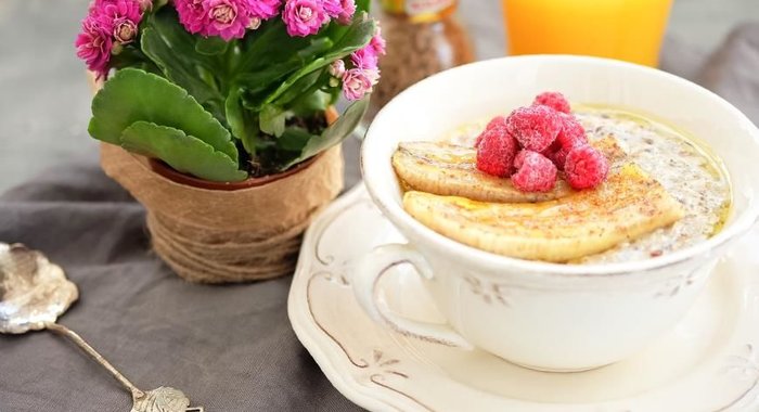 Многозерновая каша с запеченным бананом