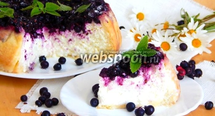 Пирог с творогом и иргой