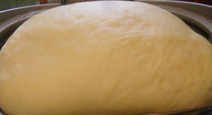 Сдобное дрожжевое тесто на кефире