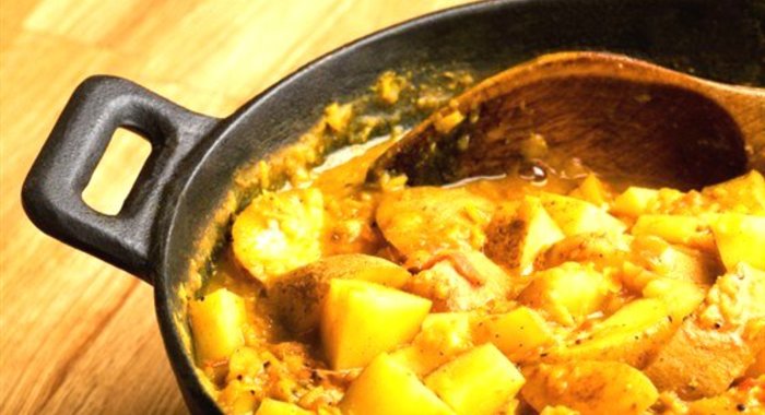 Жареный молодой картофель в специях по‑индийски