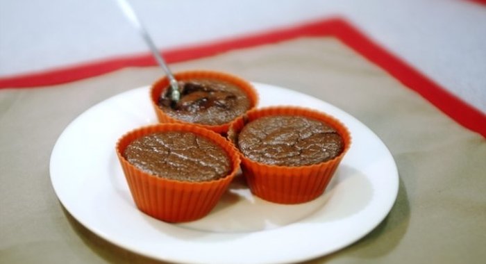 Карп, фаршированный грецкими орехами и зеленью