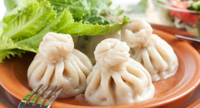 Хинкали с мясом и зеленью