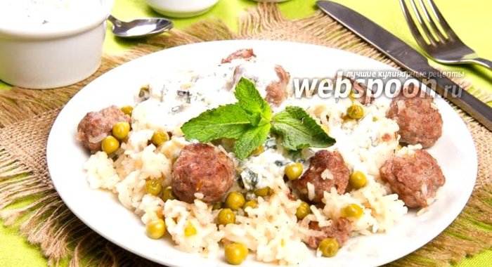 Рис с фрикадельками