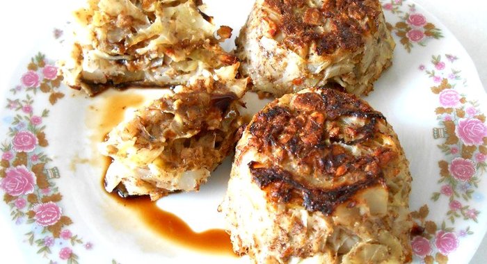 Капустные котлетки в формочках