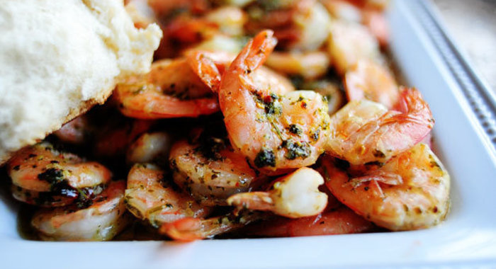 Креветки в лимоне и чесноке