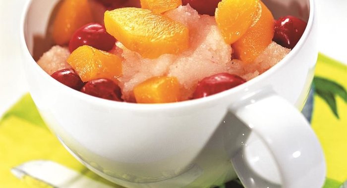 Манная каша с фруктами