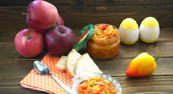 Лечо из болгарского перца с яблоками