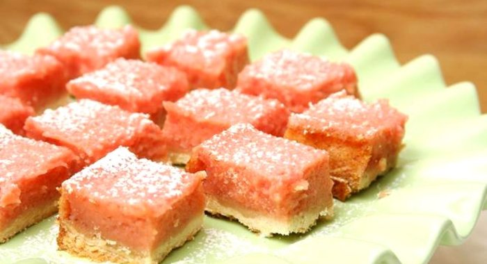 Лимонно-клубничные пирожные