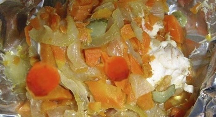 Рыба с картофелем, запеченная в фольге