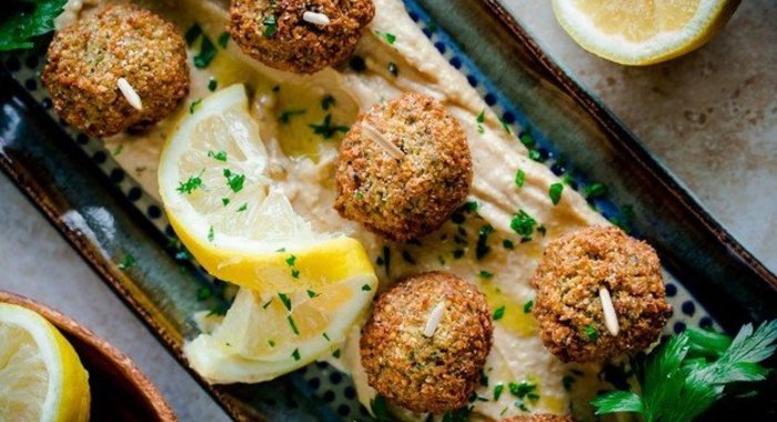 Фалафель с хумусом