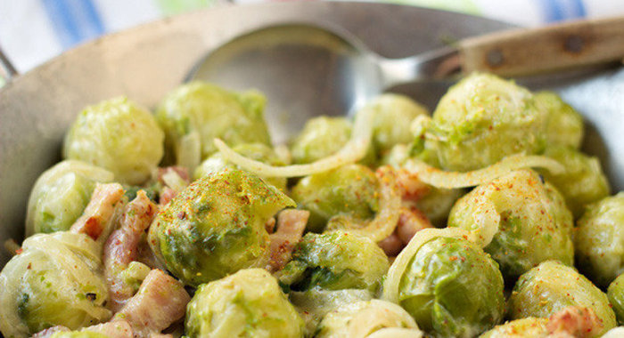 Брюссельская капуста с беконом