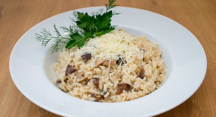 Сытное блюдо: ризотто с грибами шиитаки