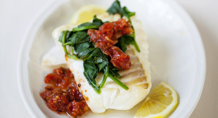 Треска со шпинатом